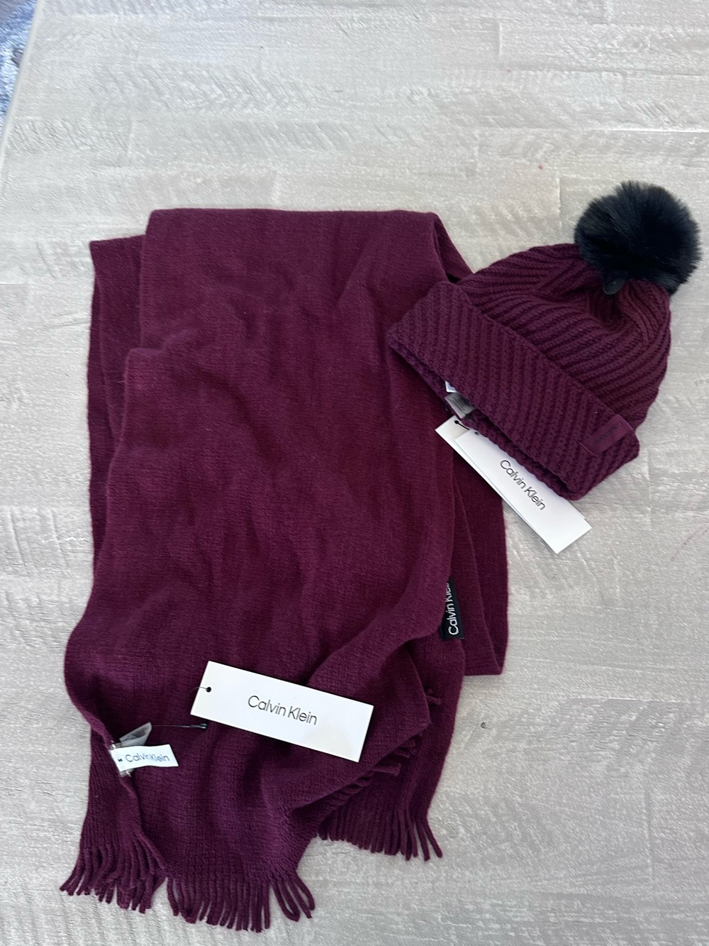 CALVIN KLEIN 2 PC Set rhubarb maroon Ribbed Lined Hat $58 & Scarf MSRP $48 NEW